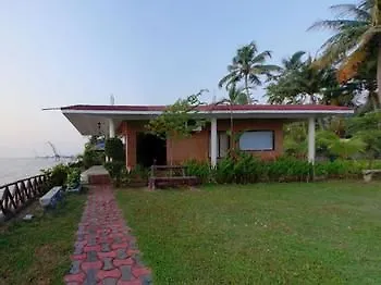 Lake Symphony Resort Kochi