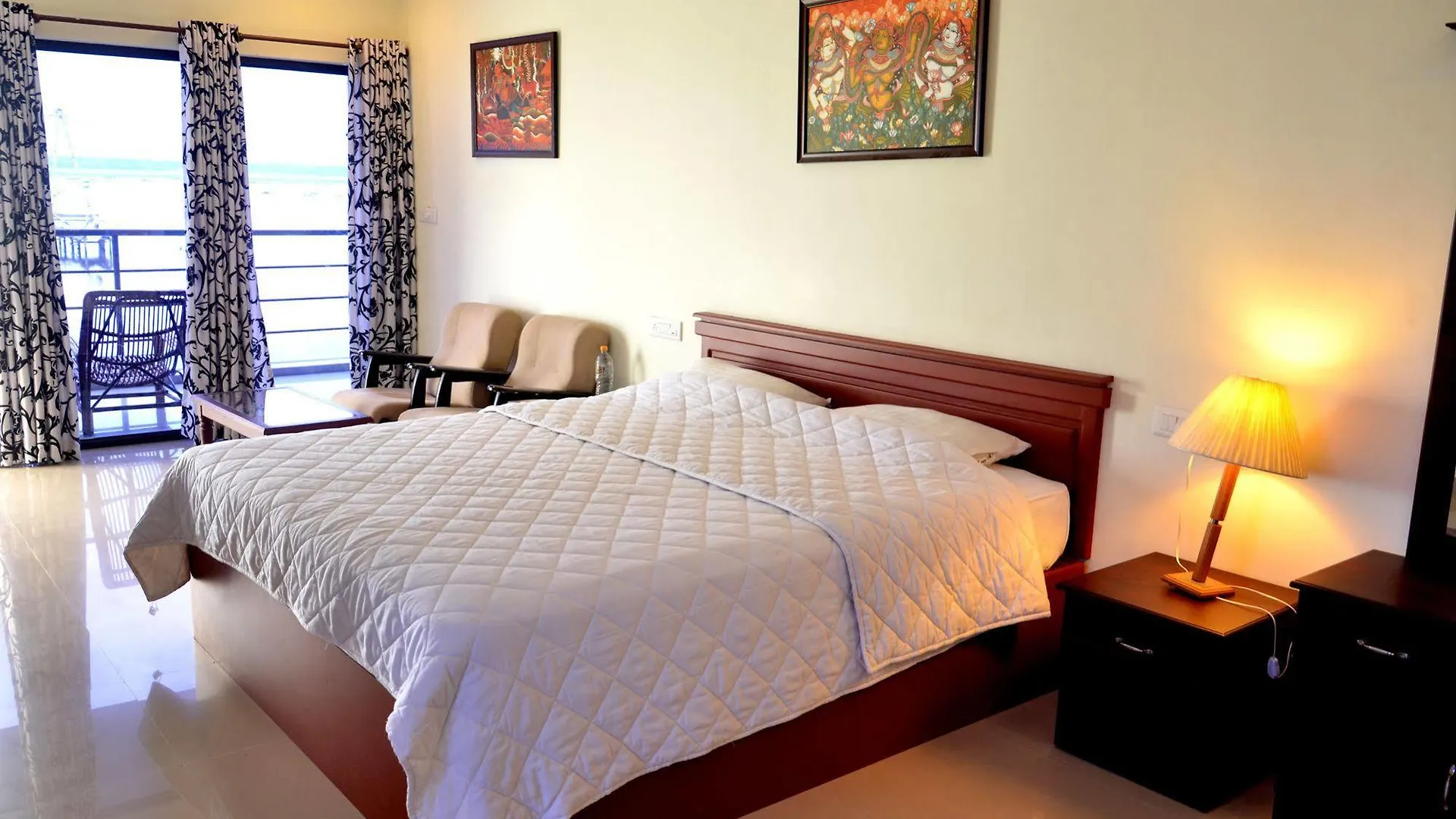 Lake Symphony Resort Kochi