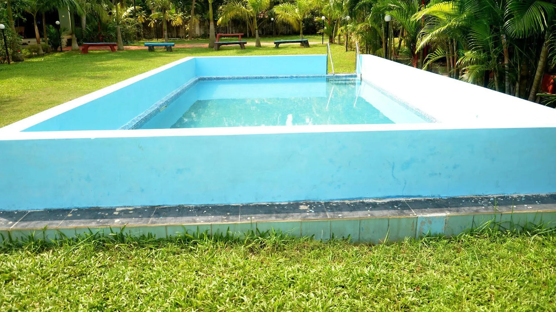 Lake Symphony Resort Kochi